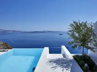 Luxury Rental Villa with Caldera View