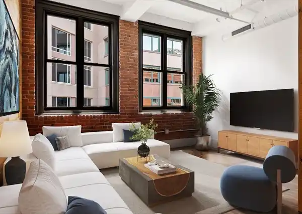 DOWNTOWN LOFT LIVING WITH HARBOR PEEK VIEWS