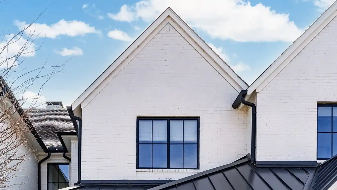Townhouse with Stunning Views of Henderson Bay