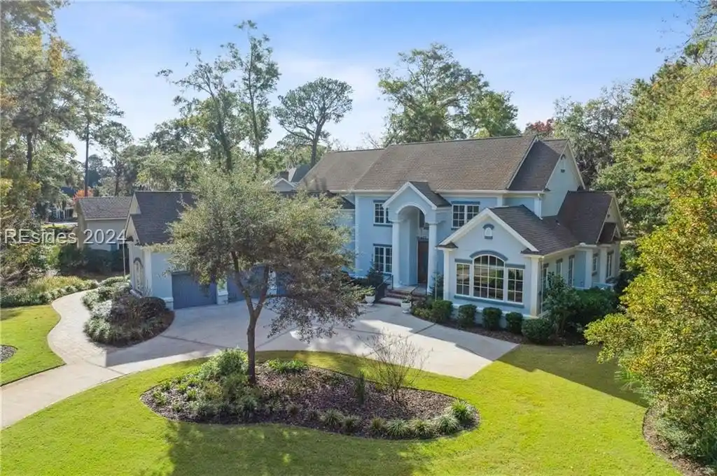 Luxury and Functionality in a Great Location