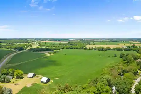 Beautiful Land Minutes to Downtown Franklin