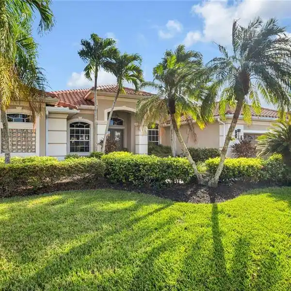 PERFECT SANDPIPER MODEL ON CERROMAR DRIVE