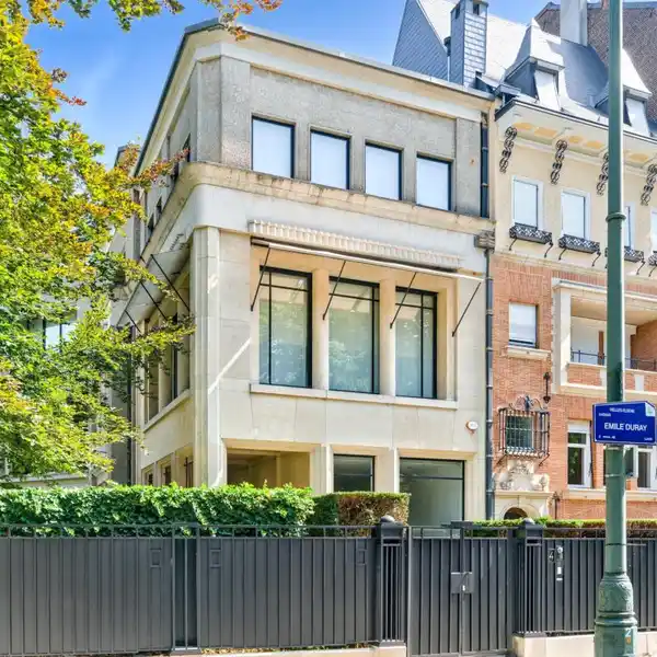 STYLISH DUPLEX FLAT