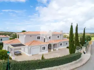 Magnificent Villa with Breathtaking Views