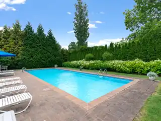 Recently Renovated Rental Cottage with Modern Amenities