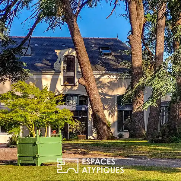 STUNNING PROPERTY COMBINING HISTORICAL CHARM AND MODERN REFINEMENT