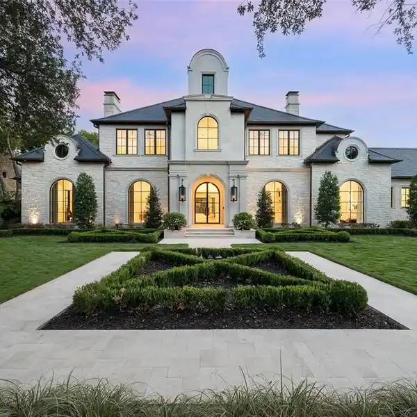 STUNNING FRENCH TRANSITIONAL ESTATE