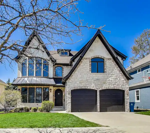 BEAUTIFUL BRICK AND STUCCO HOME