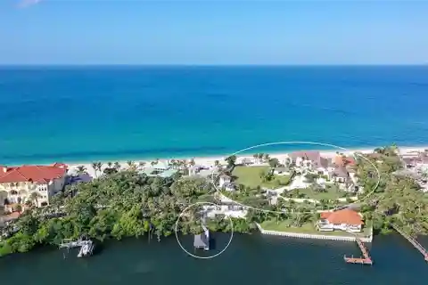 A Piece of Paradise on Casey Key