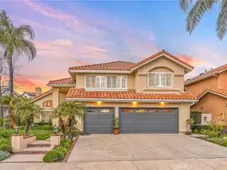Inviting Residence in Canyon Crest Estates