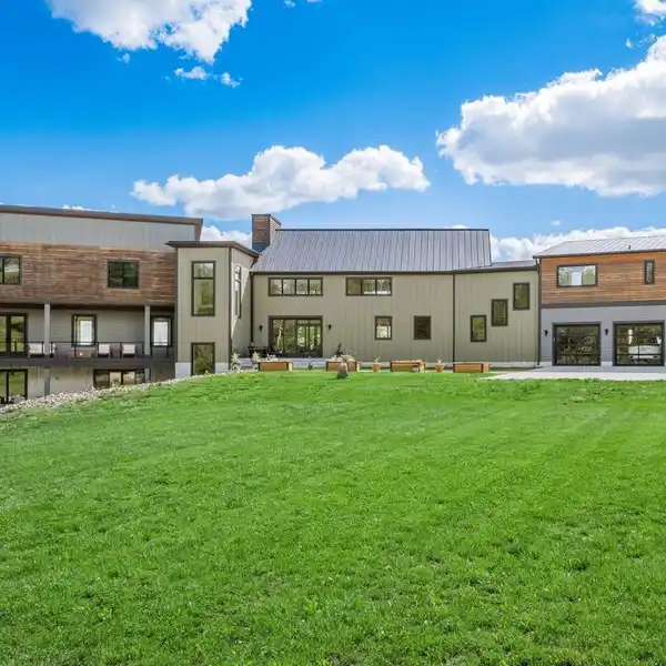 ONE-OF-A-KIND CORINTHIAN BUILT CUSTOM ESTATE