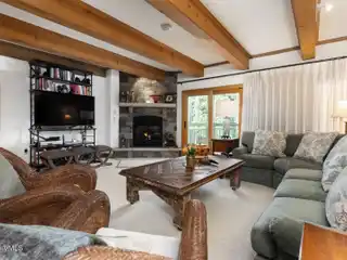 Beautifully Appointed Turnkey Home in Lionshead Village