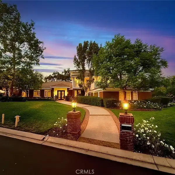 PRIVATE SANCTUARY ON THE FAIRWAY AT NORTH RANCH COUNTRY CLUB