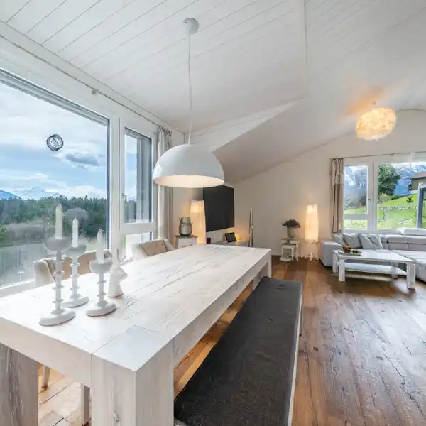 EXCEPTIONAL HOUSE IN UNIQUE LOCATION