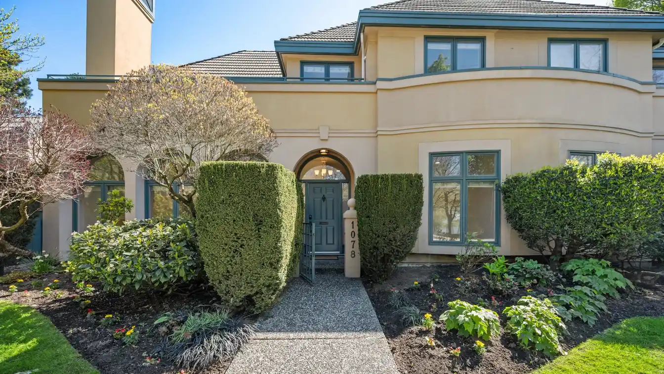 Unique Ocean View Half Duplex