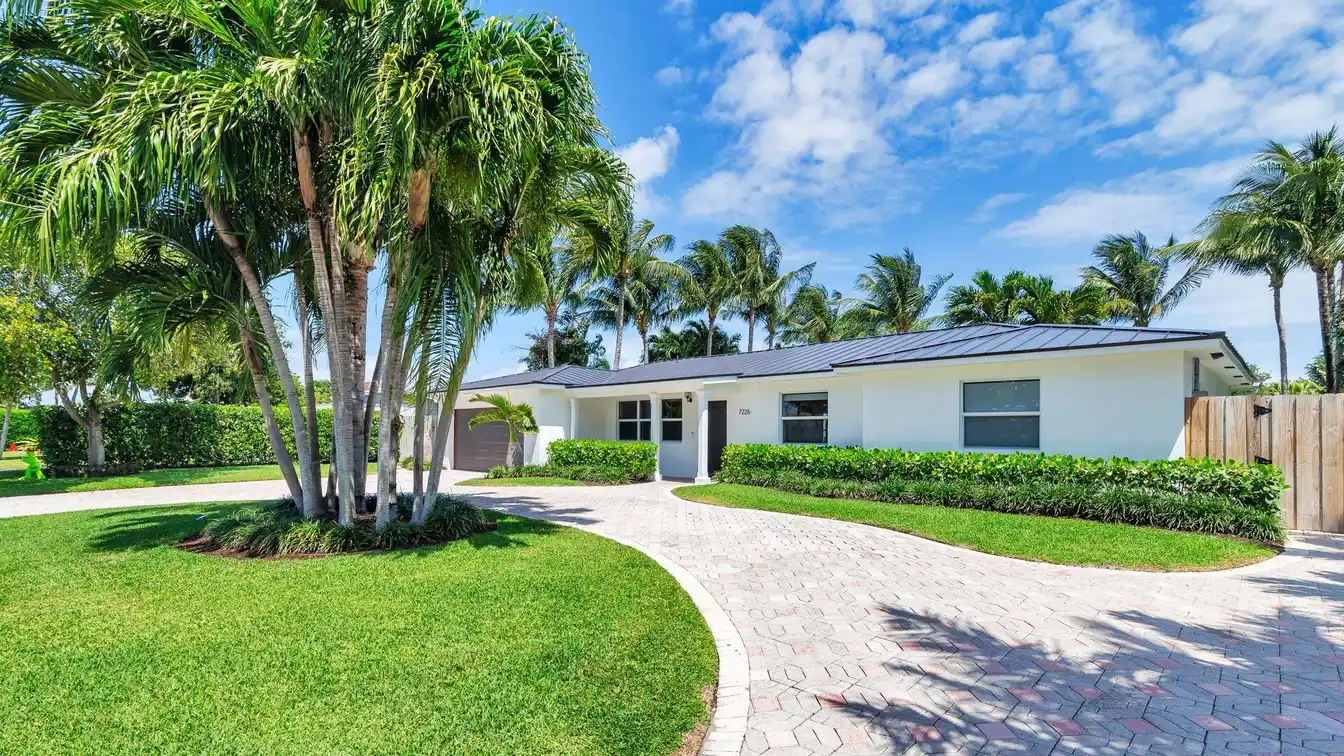 Magnificently Maintained Home in Lake Clarke Shores