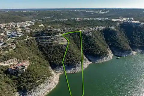 Pristine Land Overlooking Sparkling Lake Travis