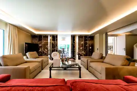 Exceptional Apartment in Prestigious Champel