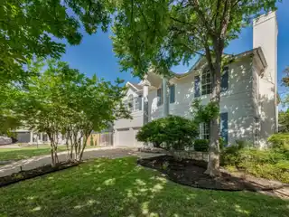 Move-in-ready Home in Desirable Great Hills