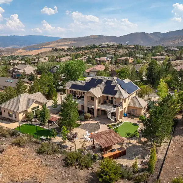 LUXURY AND FUNCTIONALITY IN A GREAT LOCATION