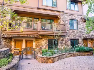 Ski-In/ski-Out Ease at One Arrowhead Place