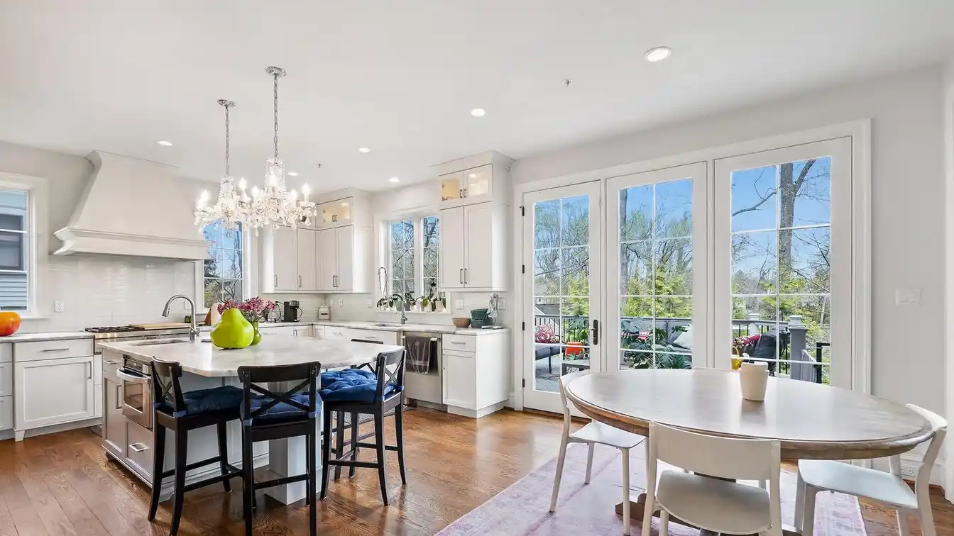 Spacious Living in Tranquil Setting