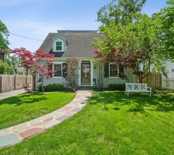 IMPECCABLE CENTER HALL COLONIAL
