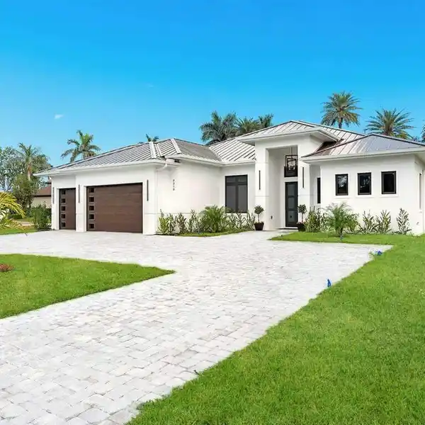 EXTRAORDINARY NEWLY COMPLETED HOME