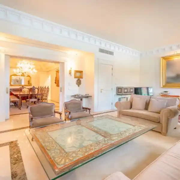 LUXURY HOME NEXT TO THE ICONIC PRAçA DE ESPANHA