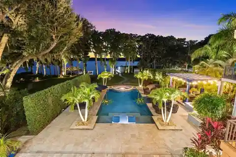 Sophisticated Estate with Chef’s Gourmet Kitchen