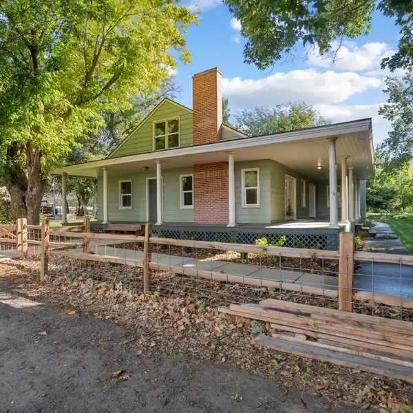 69-ACRE RANCH WITH HISTORIC SIGNIFICANCE AND MODERN AMENITIES