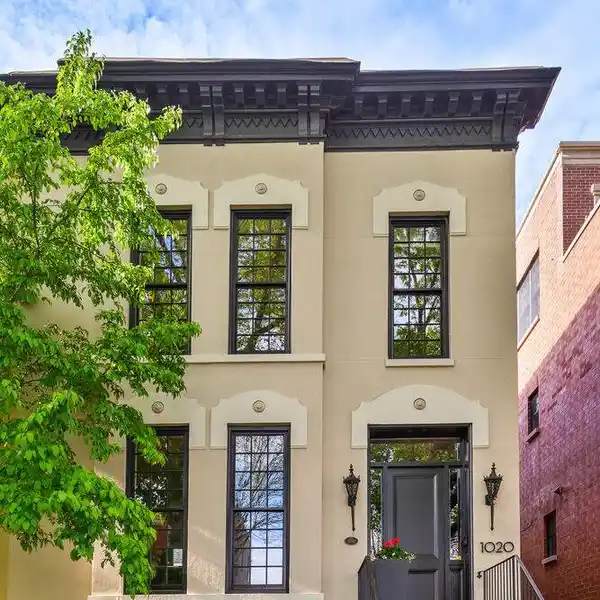 PICTURE PERFECT LINCOLN PARK ROWHOME