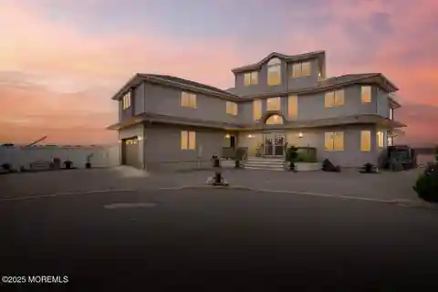 Spectacular Waterfront Estate