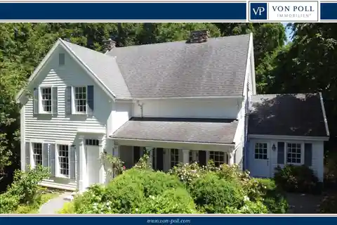 Country House in Timber Frame Construction in Us East Coast Style in an Excellent Location
