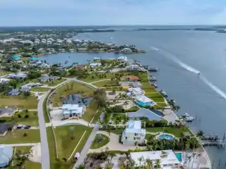 Incredibly Rare Gated Compound in the Historic Cape Haze