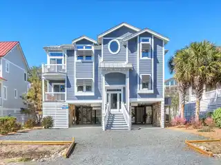 Coastal Elegance in East Beach Oak Island