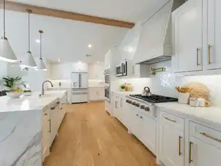 Exceptional Modern New Construction