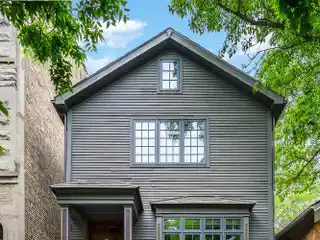 East Lincoln Park Luxury