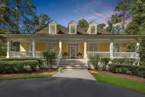 Lowcountry-Style Home on a Private Acre