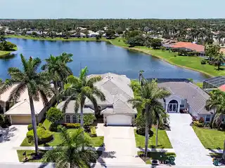 Briarwood Beauty with Pool, Spa & Total Privacy