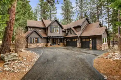Enviable Suncadia Retreat