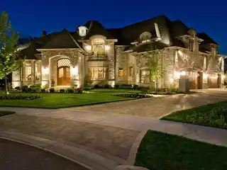 Beautiful And prestigious Green Acres Neighborhood