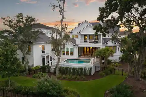Luxury Coastal Living in a Spectacular Golf Course Location