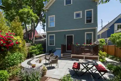 Dazzling Victorian Cottage