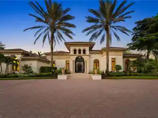 Exquisite Supremely Detailed Colonial Revival