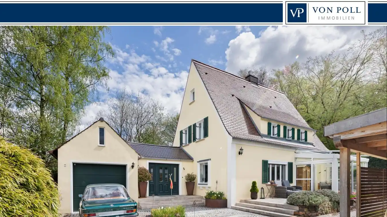 Detached House with Direct Forest Access – Stylish Living in a Natural Location