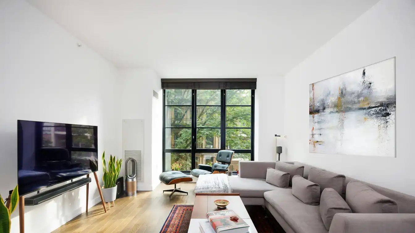 Two Bedroom Chelsea Refuge