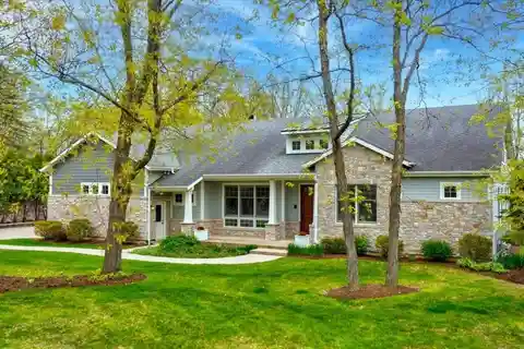 Meticulously Built Nantucket-style Home
