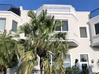Three Bedroom Townhome in the Heart of Fort Lauderdale