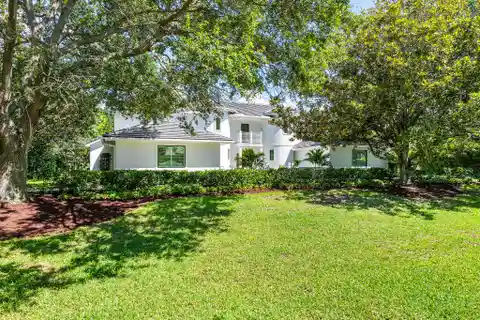 Fully Renovated Home in Exclusive Jupiter Hills